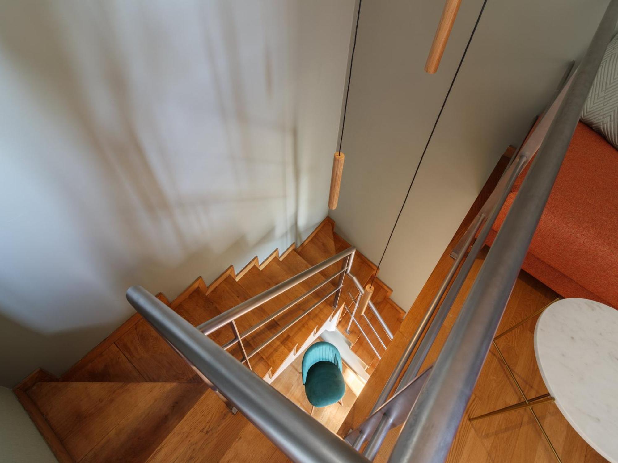 Charming 1-bedroom In Apartamento *
